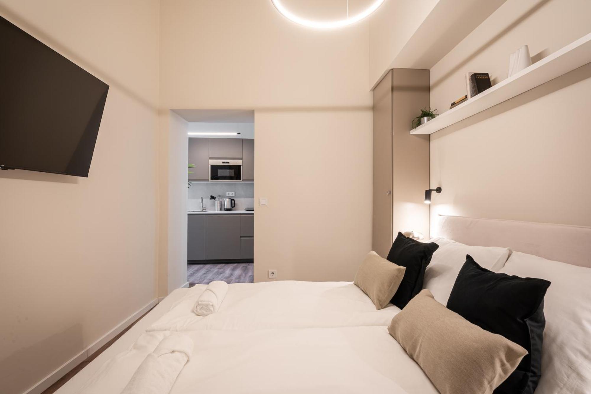 D54 Boutique Apartments Best Location By Bqa Будапеща Екстериор снимка