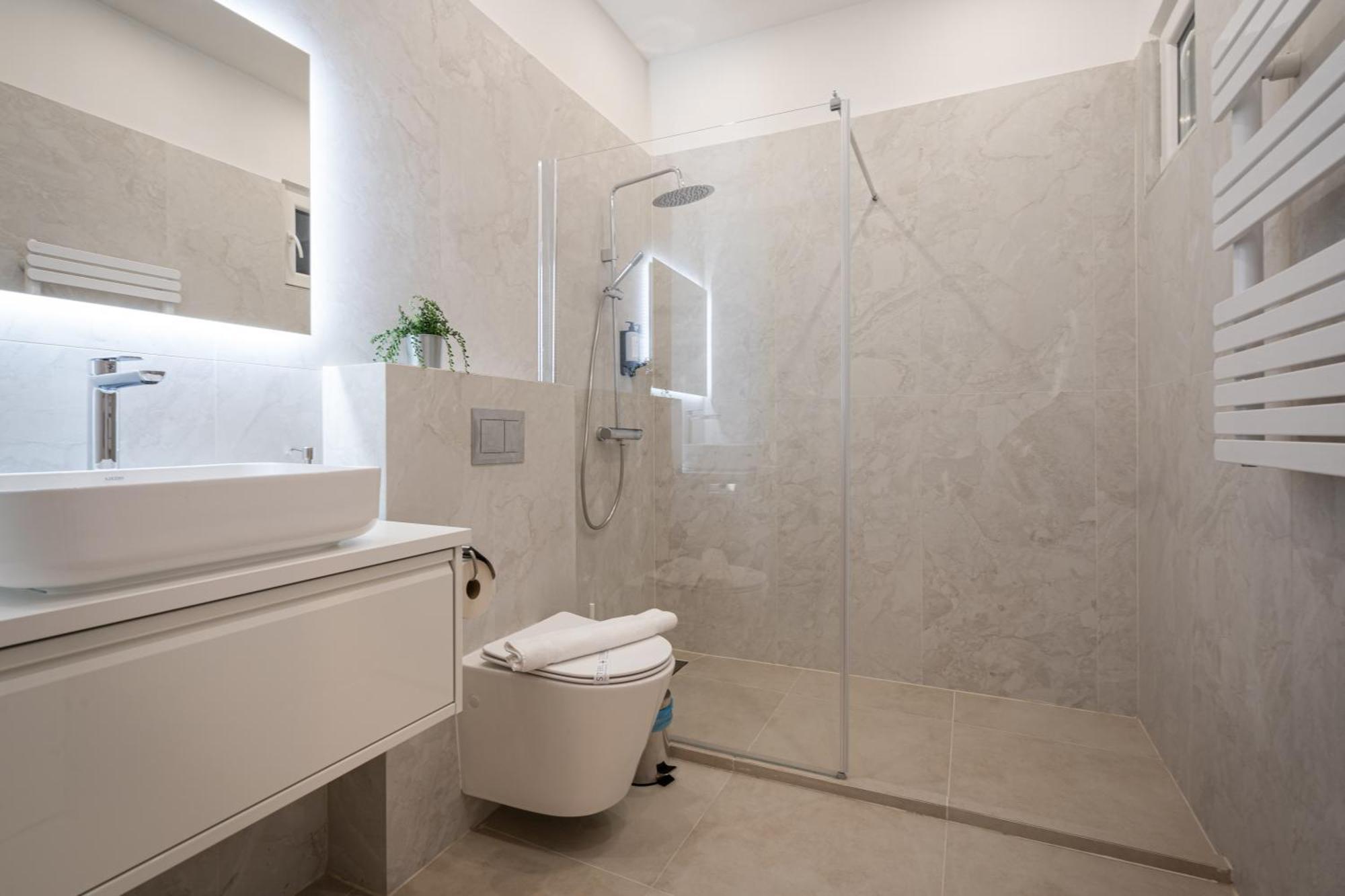 D54 Boutique Apartments Best Location By Bqa Будапеща Екстериор снимка