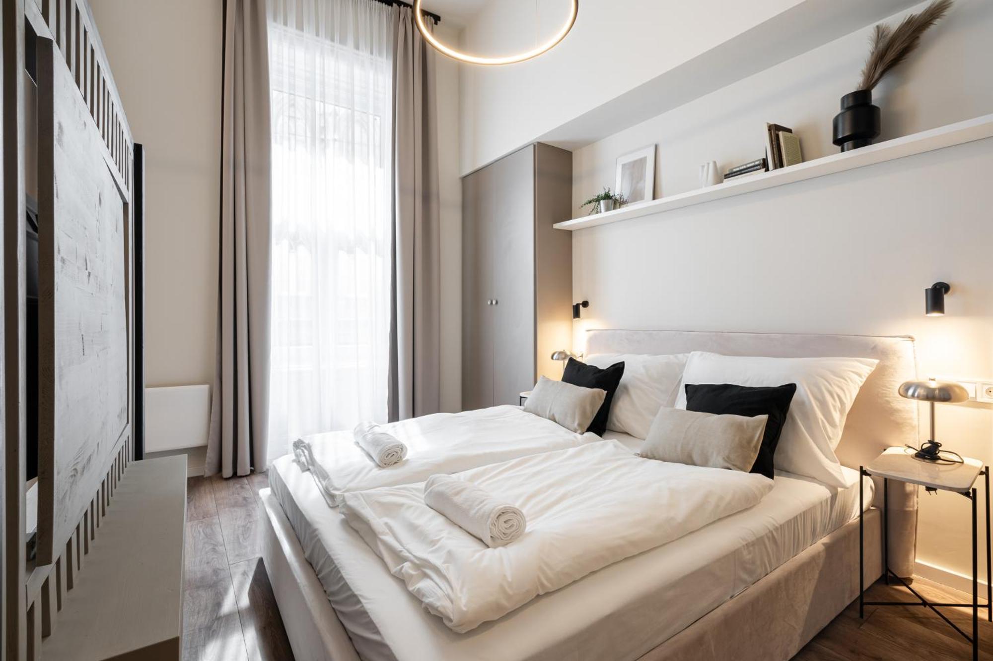 D54 Boutique Apartments Best Location By Bqa Будапеща Екстериор снимка